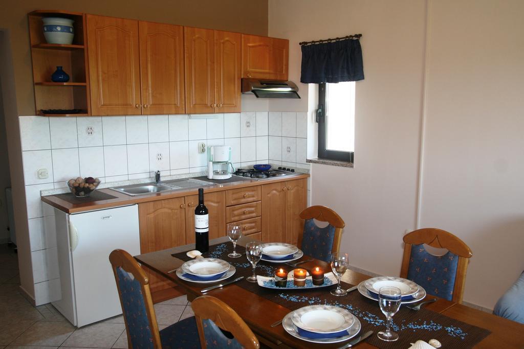 Korsa Apartment Sveti Lovrec Pazenaticki Exterior photo
